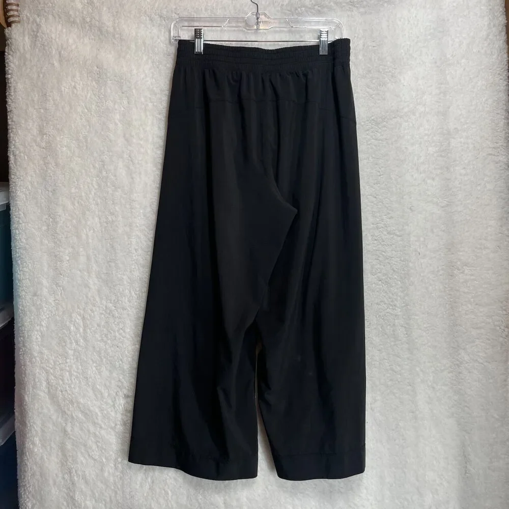 Lululemon Wanderer Culotte Wide Leg Pants 8 Black Pockets Swift Lightweight - Picture 13 of 14